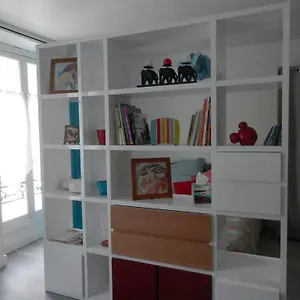 Charly Париж